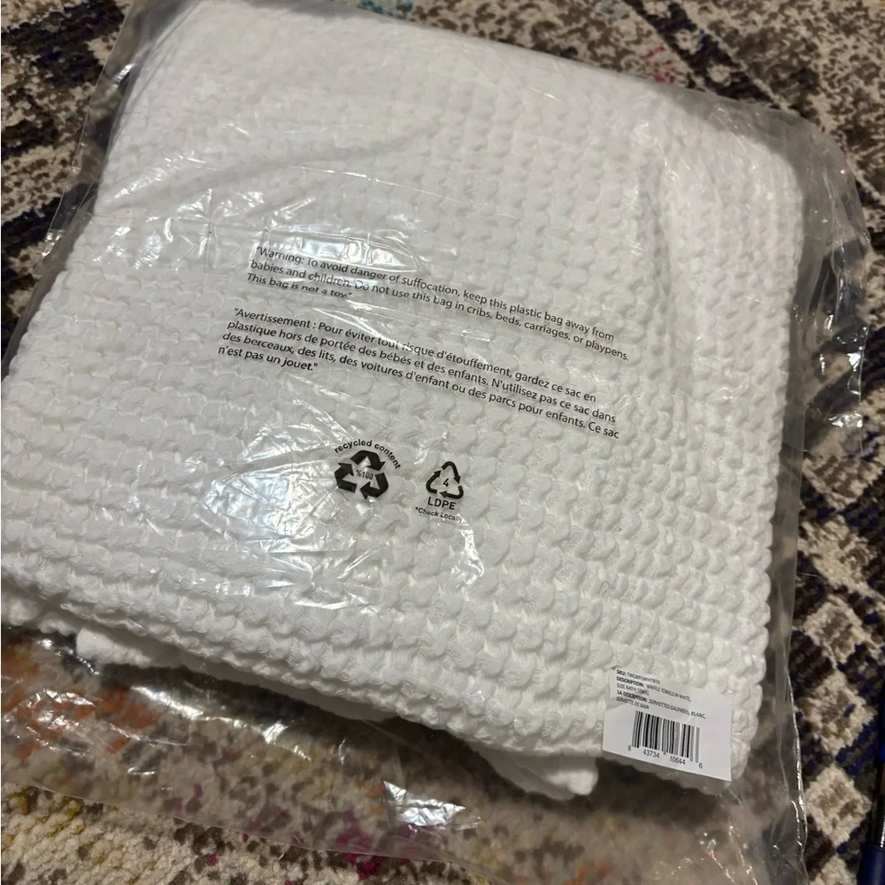 Parachute Waffle bath towel- white